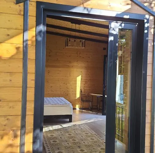 Margjelo's Twin In The Garden *